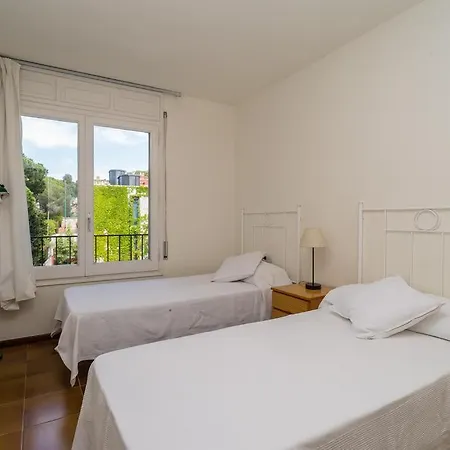 Apartment Sleeps 6 Pool *