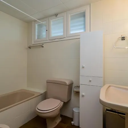 Apartment Sleeps 6 Pool *