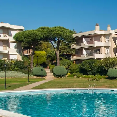 Apartment Sleeps 6 Pool *